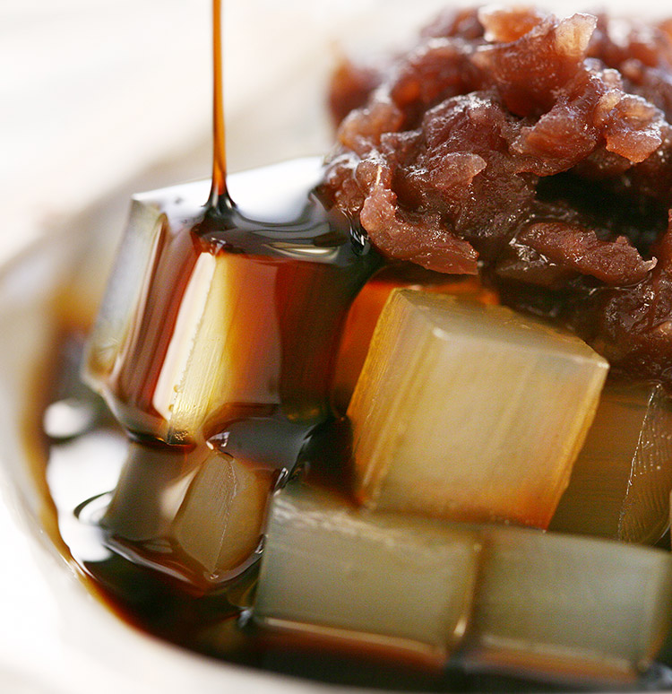 沖縄産黒糖100％黒蜜　北海道産小豆の小豆餡